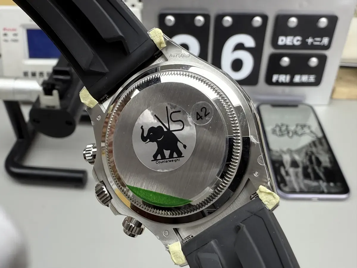 【实测】VS厂灰熊迪通拿：137克精准配重，还原原装“坠手感”