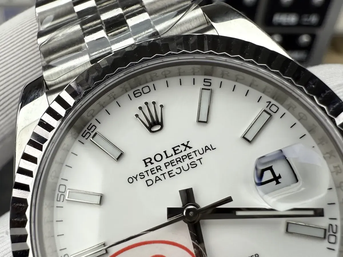 买日志必看！VS厂日志与竞品对比，机芯和细节优势在哪？