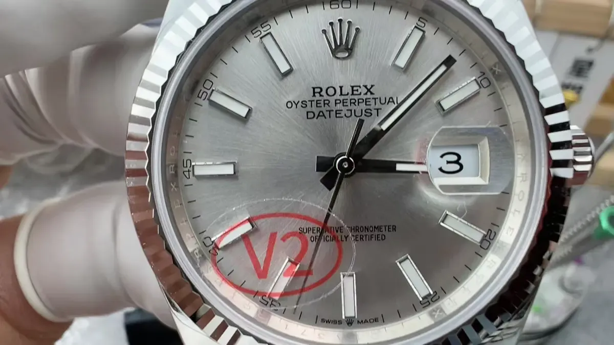 买VS厂V2版日志必看！三大关键细节，让你避开仿品坑