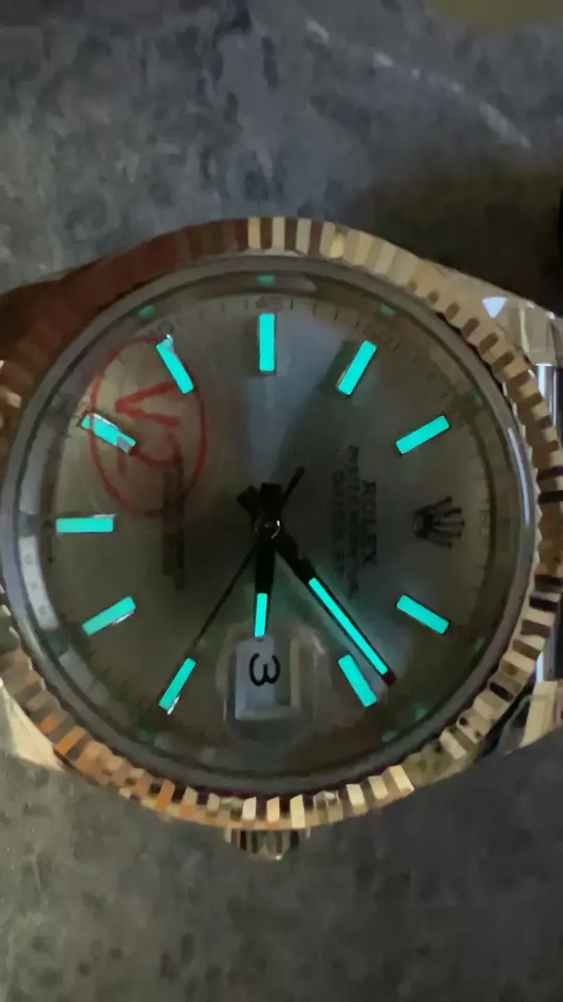 买VS厂V2版日志必看！三大关键细节，让你避开仿品坑