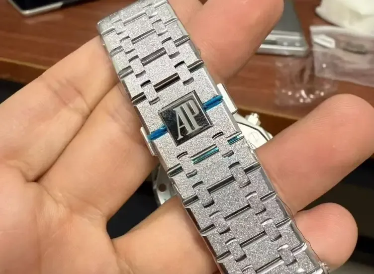 DDF厂爱彼26240的丹东4401机芯与极致外观工艺