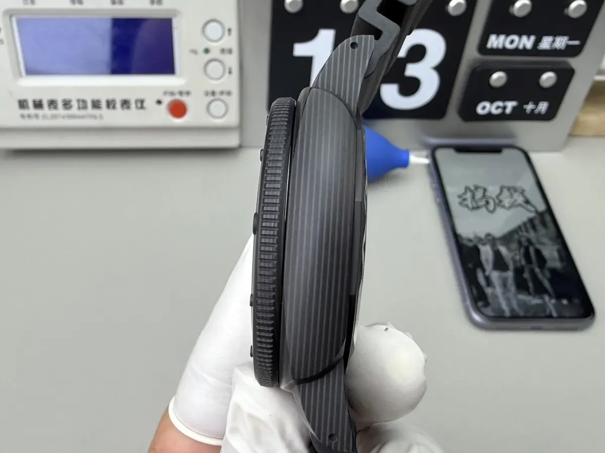 VS厂沛纳海PAM01616深度评测，揭秘‘暗黑武士’的硬核工艺。