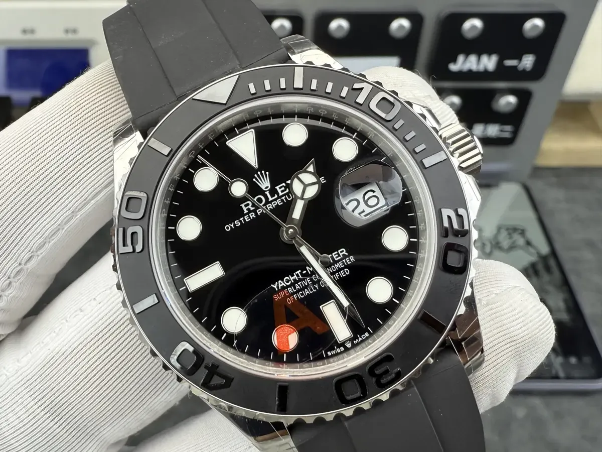 VS厂 vs. Clean厂白金游艇复刻横评，3235机芯成决胜关键