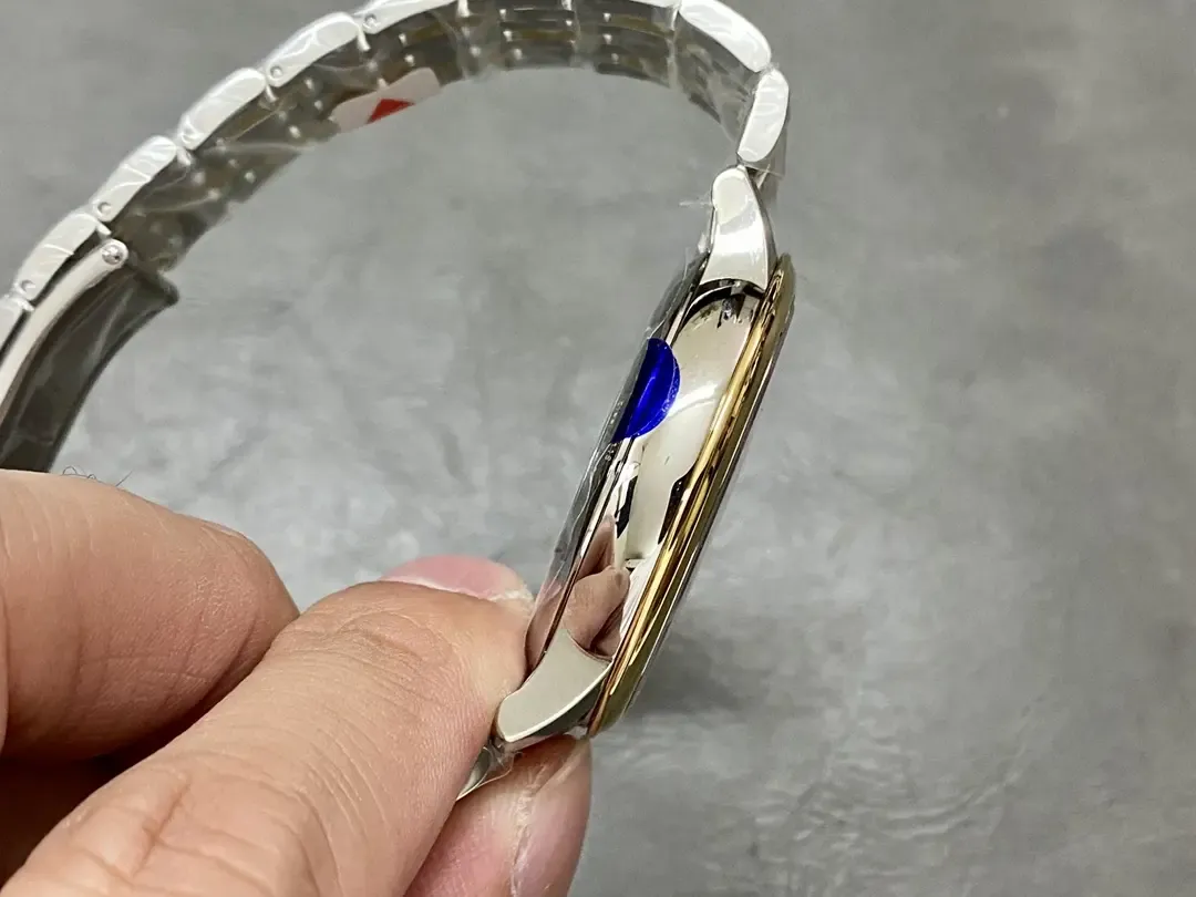 KY厂欧米茄蝶飞复刻表全面解析，对比VS厂有何优劣？