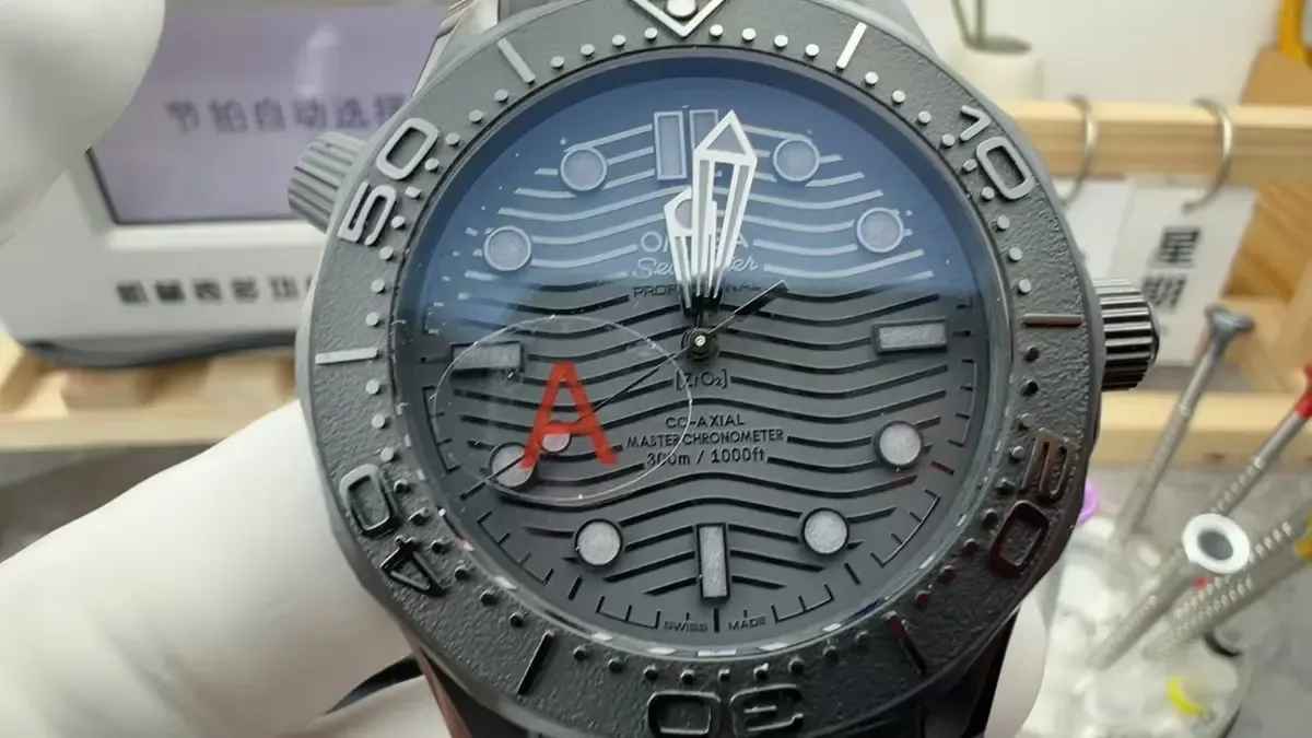 VS厂欧米茄海马300“黑武士”深度评测：对比OR厂谁更强？