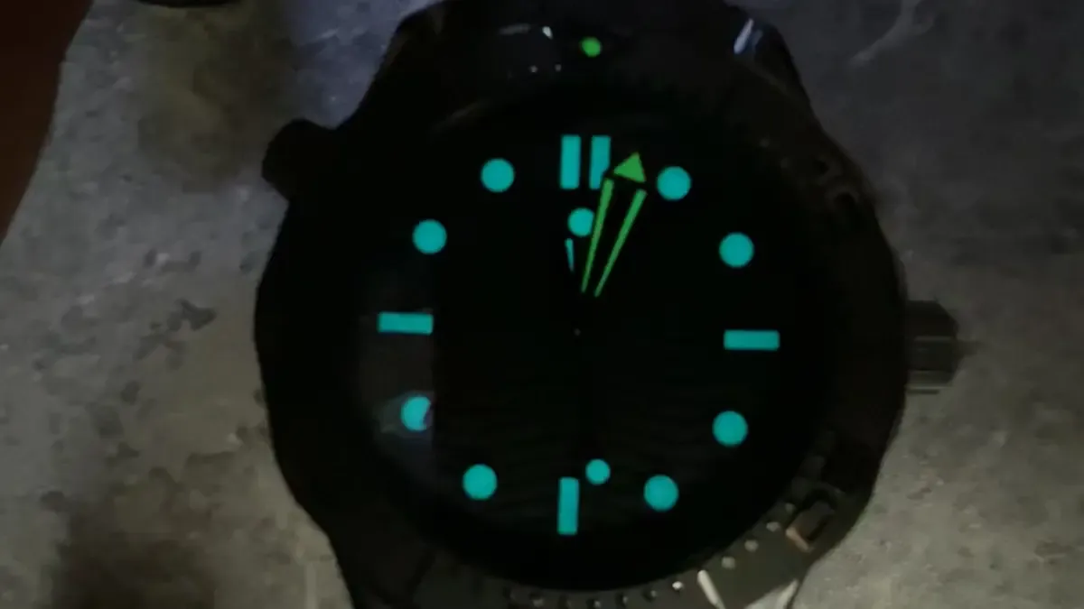 VS厂欧米茄海马300“黑武士”深度评测：对比OR厂谁更强？