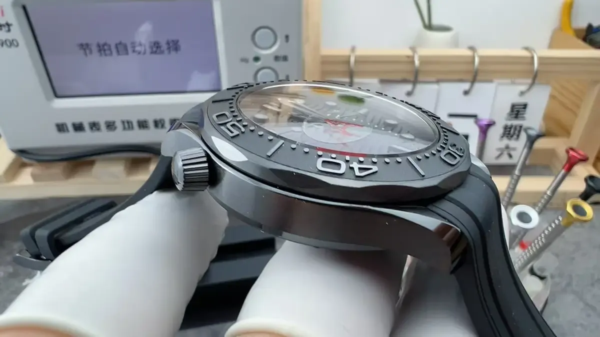 VS厂欧米茄海马300“黑武士”深度评测：对比OR厂谁更强？