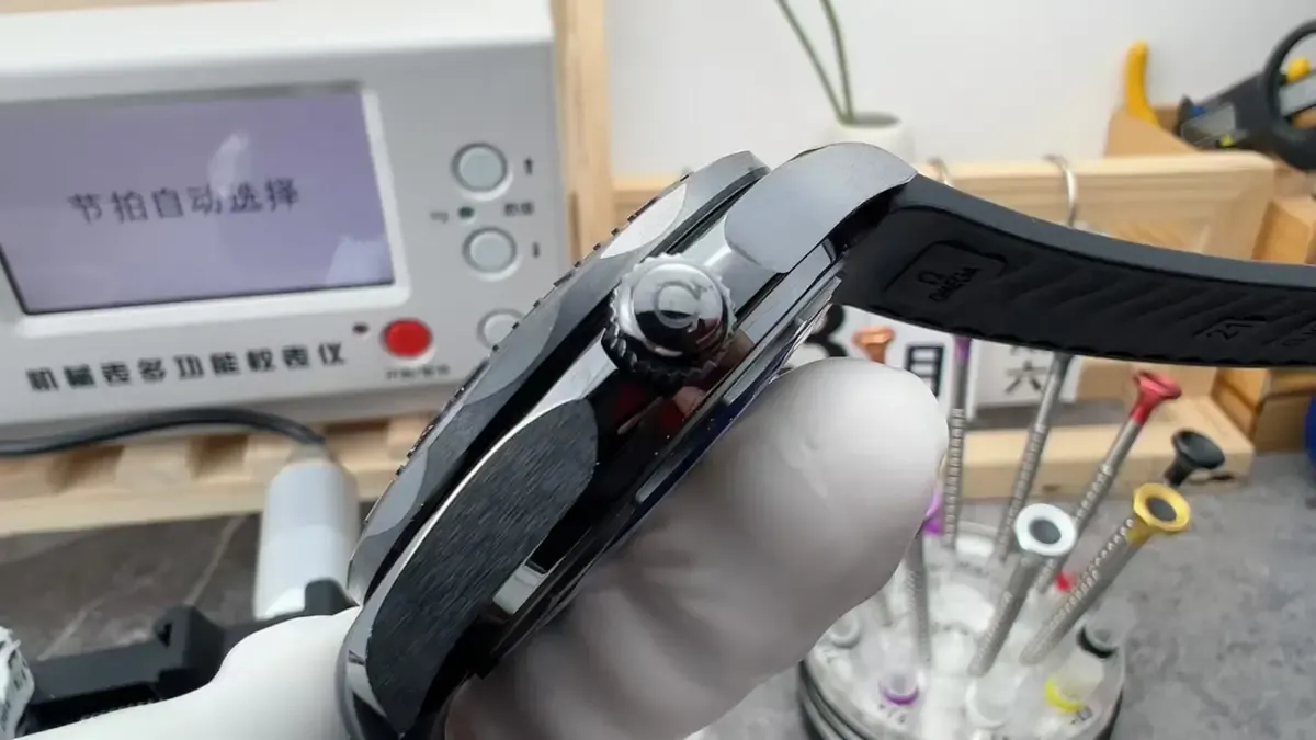 VS厂欧米茄海马300“黑武士”深度评测：对比OR厂谁更强？