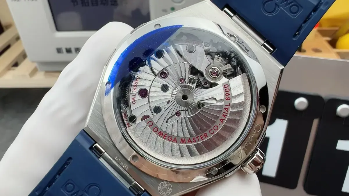 VS厂星座全面解析：从蓝陶瓷外壳到机芯，跟原版差多少？