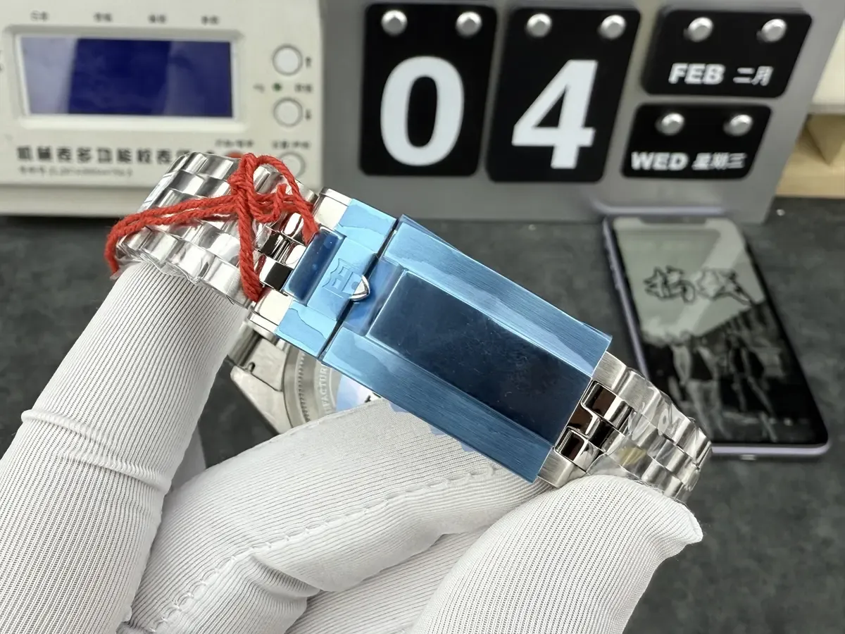 碾压老厂货？M+厂帝舵碧湾计时实测：细节近乎完美