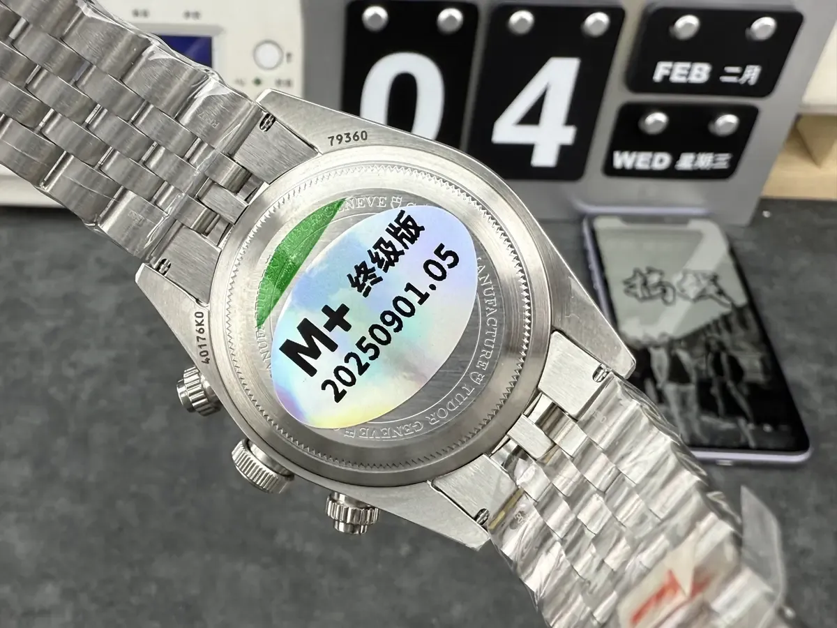 碾压老厂货？M+厂帝舵碧湾计时实测：细节近乎完美