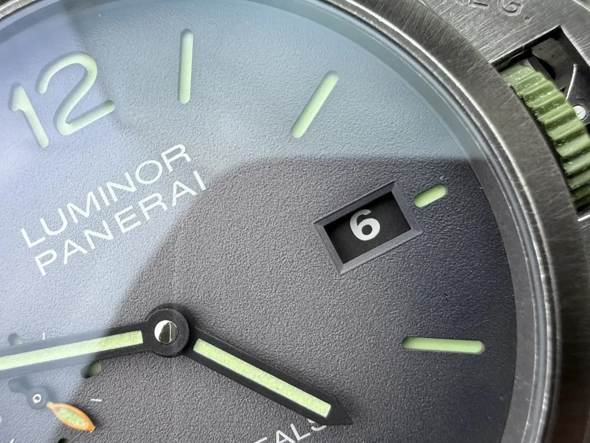 VS厂沛纳海PAM01412深度体验，硬汉气质与精致工艺并存。