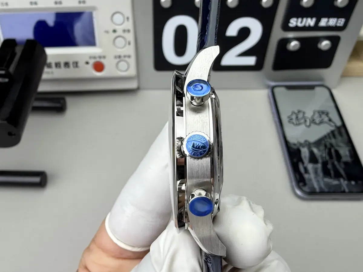 ZF厂葡计密底VS透底哪个好?机芯、厚度全方位对比