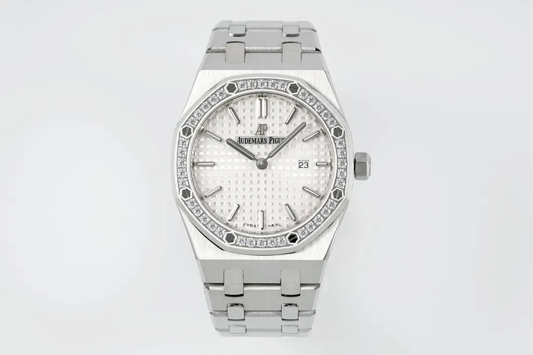 ZF厂爱彼AP67651复刻表：细节控难以拒绝的高颜值女表