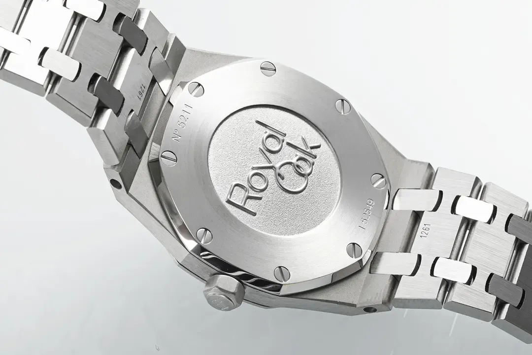 ZF厂爱彼AP67651复刻表：细节控难以拒绝的高颜值女表