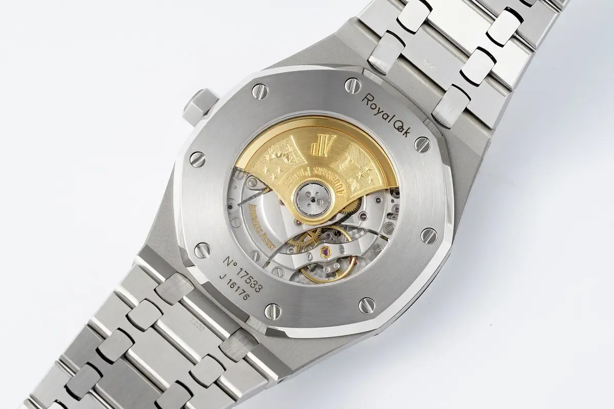 APS厂爱彼15400终极版(V4) vs V3版全面对比，升级点一文说清！