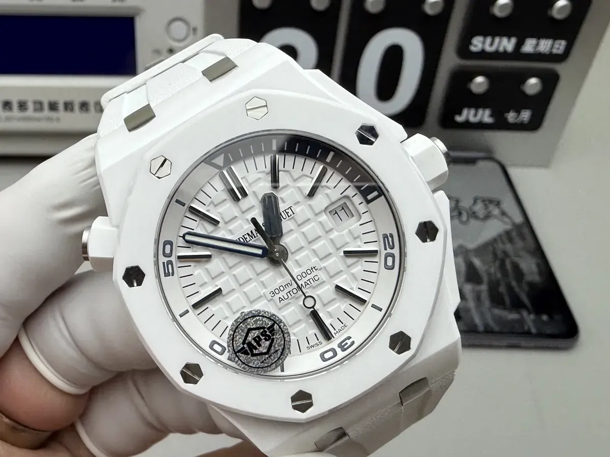 告别一眼假！APS厂爱彼15707全陶瓷款评测，做工到底有多顶？