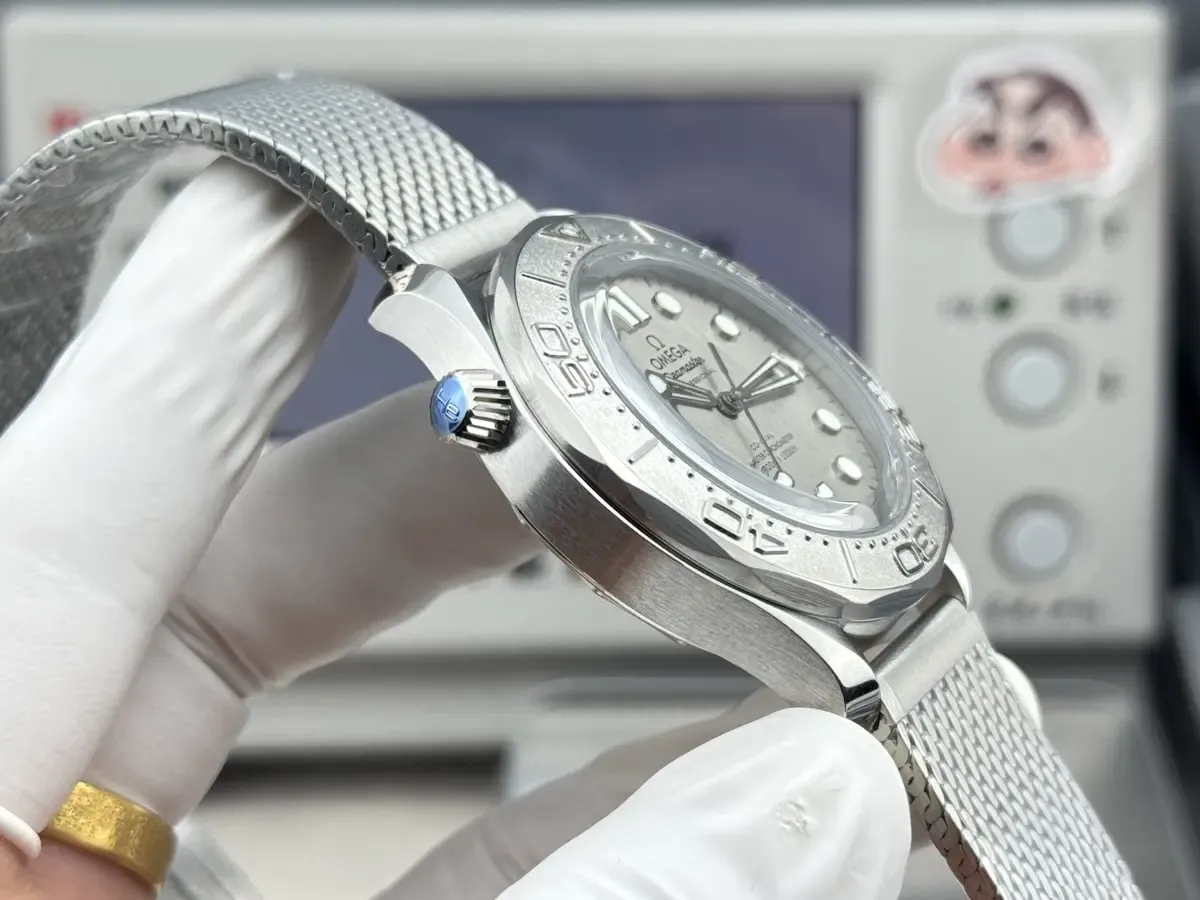 OR厂欧米茄灰海马300评测，深度对比VS厂孰优孰劣