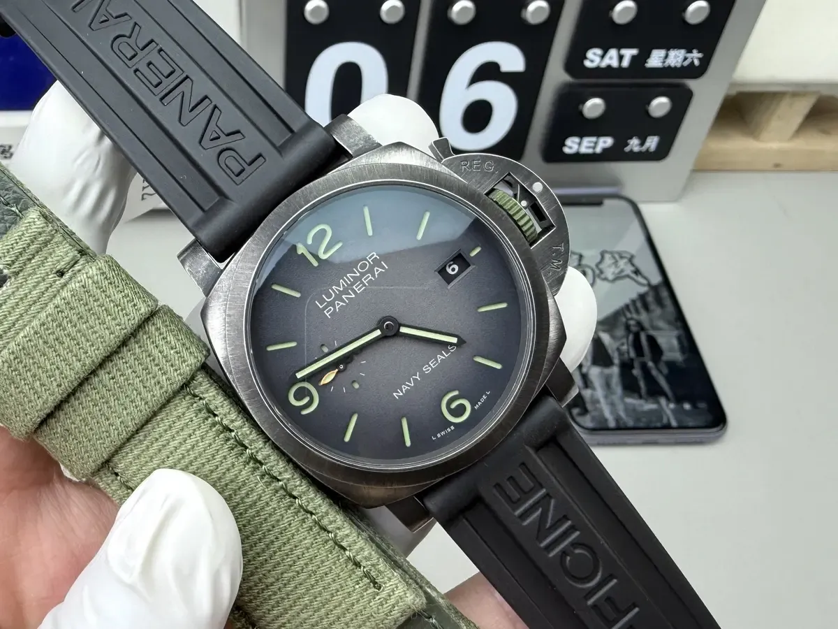 腕间“黑武士”降临！VS厂沛纳海PAM01412，上手体验远超预期