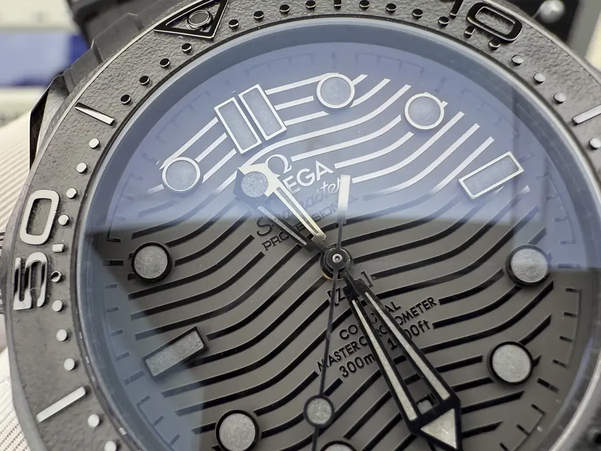 OR厂欧米茄海马300陶瓷款深度拆解：8806机芯稳如老狗