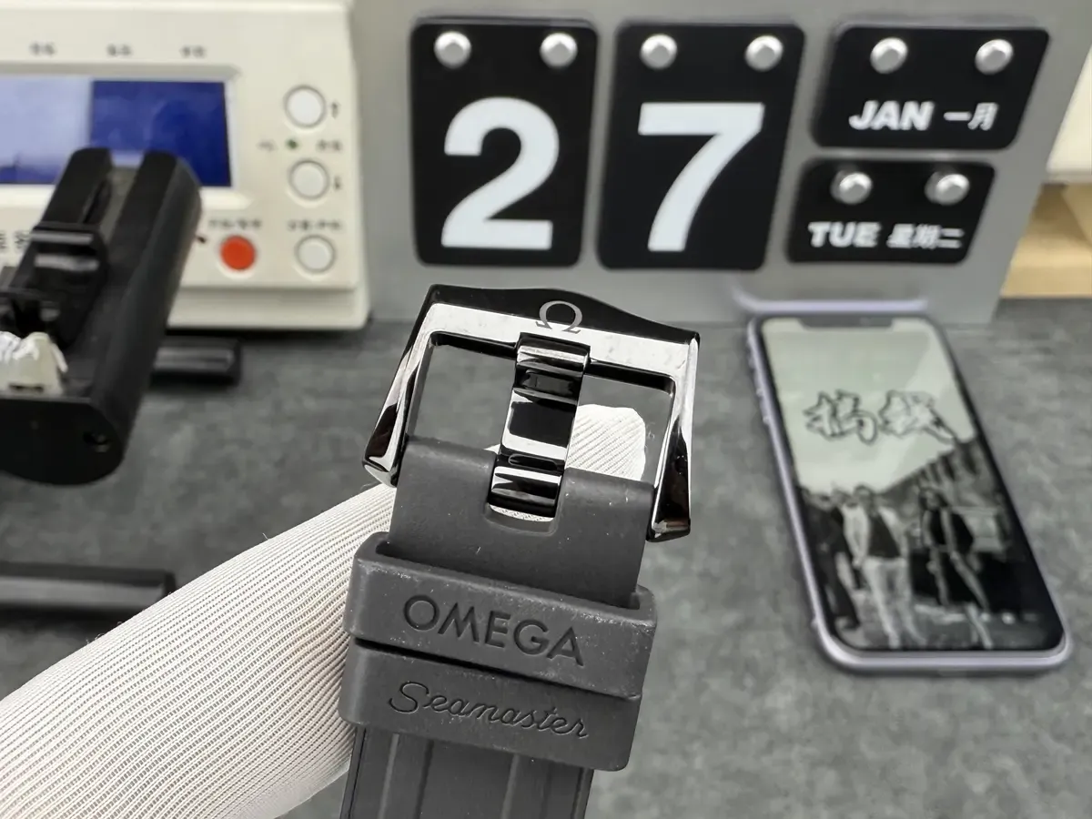 OR厂欧米茄海马300陶瓷款深度拆解：8806机芯稳如老狗