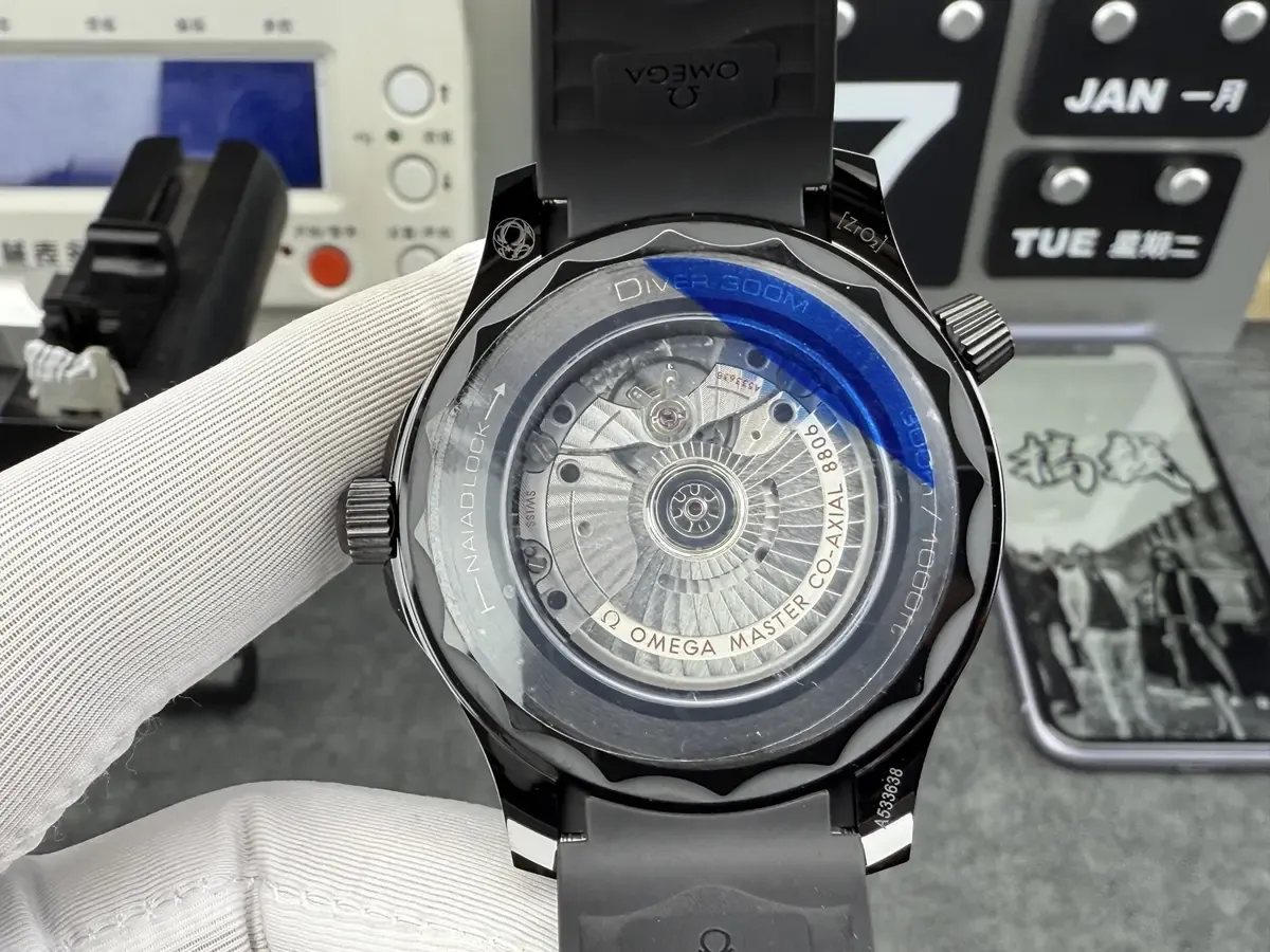 OR厂欧米茄海马300陶瓷款深度拆解：8806机芯稳如老狗