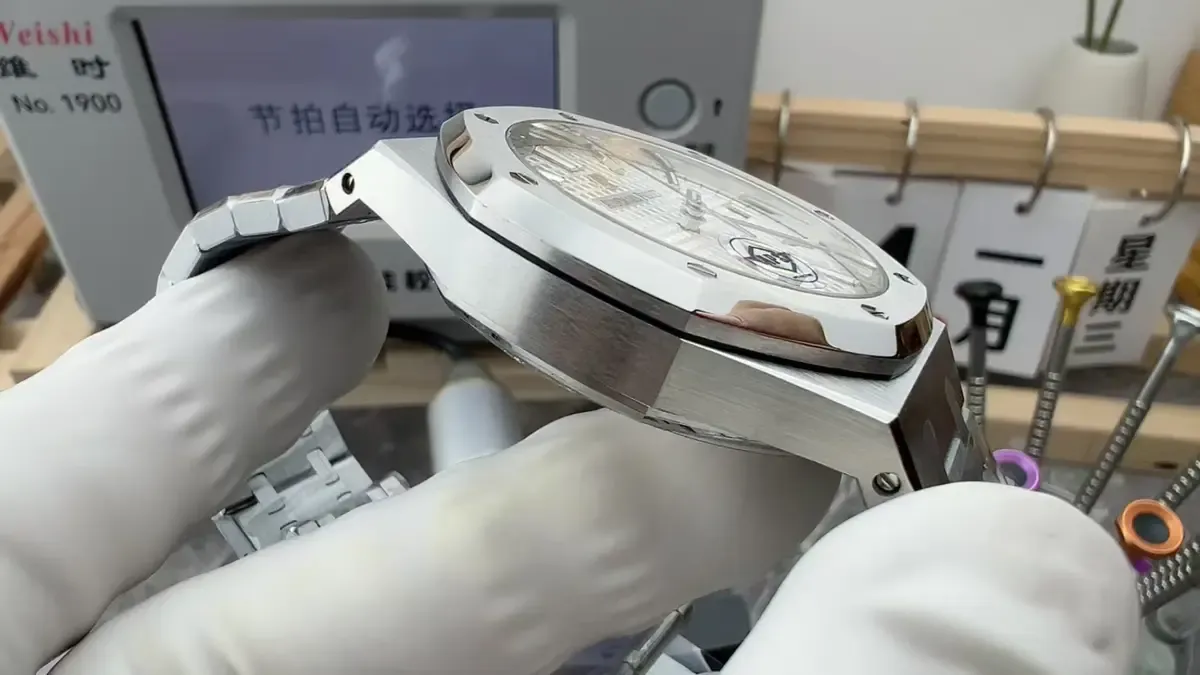 APS爱彼15500深度评测：丹东4302一体机芯+无卡度配重