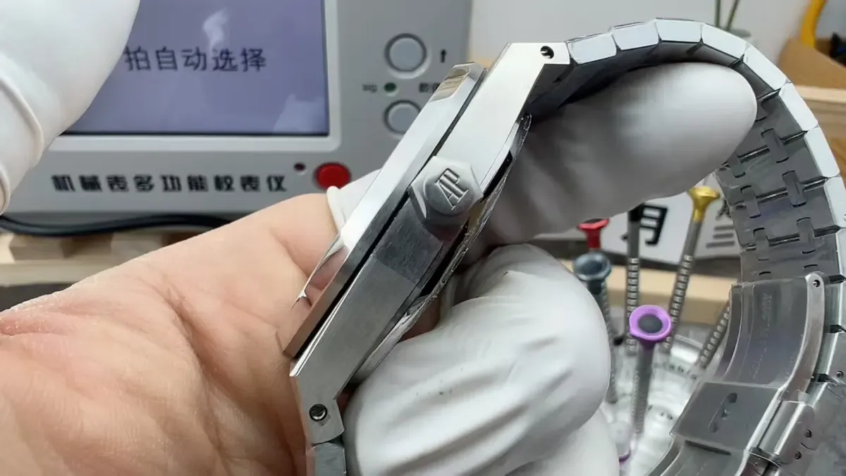 APS爱彼15500深度评测：丹东4302一体机芯+无卡度配重