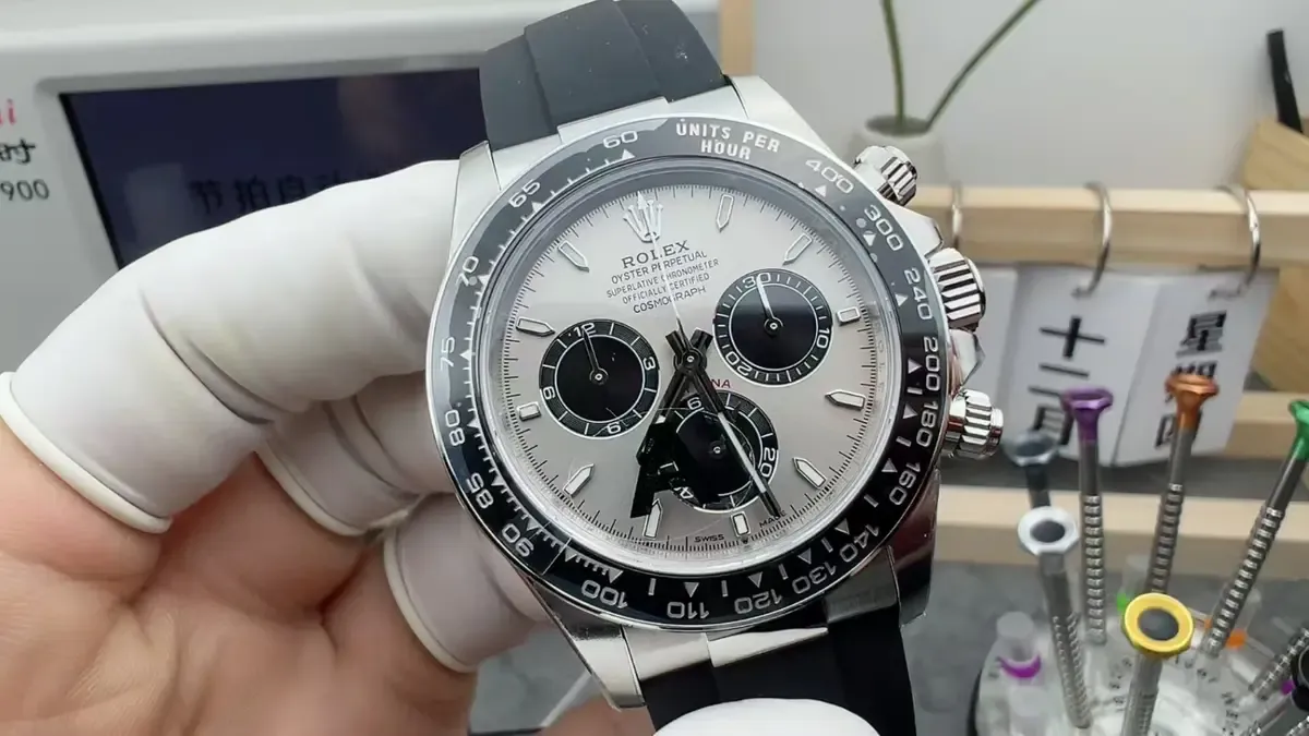 VS厂配重版迪通拿实测：136克压手感，细节还原度让老玩家都服了。