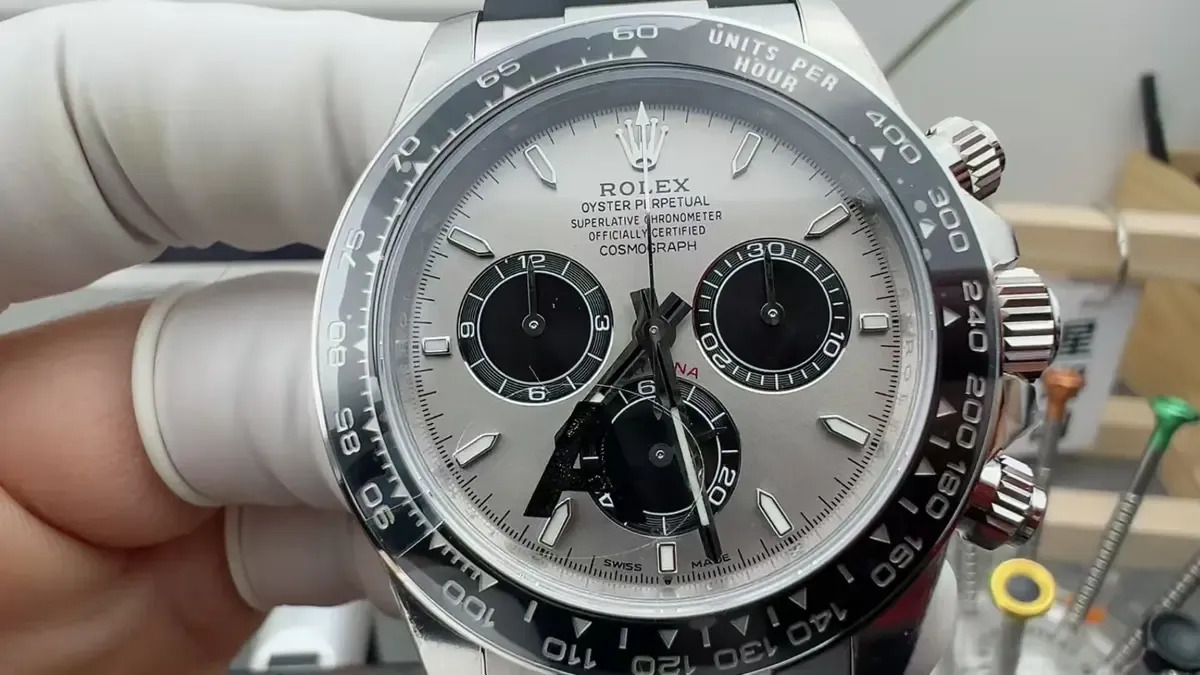 VS厂配重版迪通拿实测：136克压手感，细节还原度让老玩家都服了。