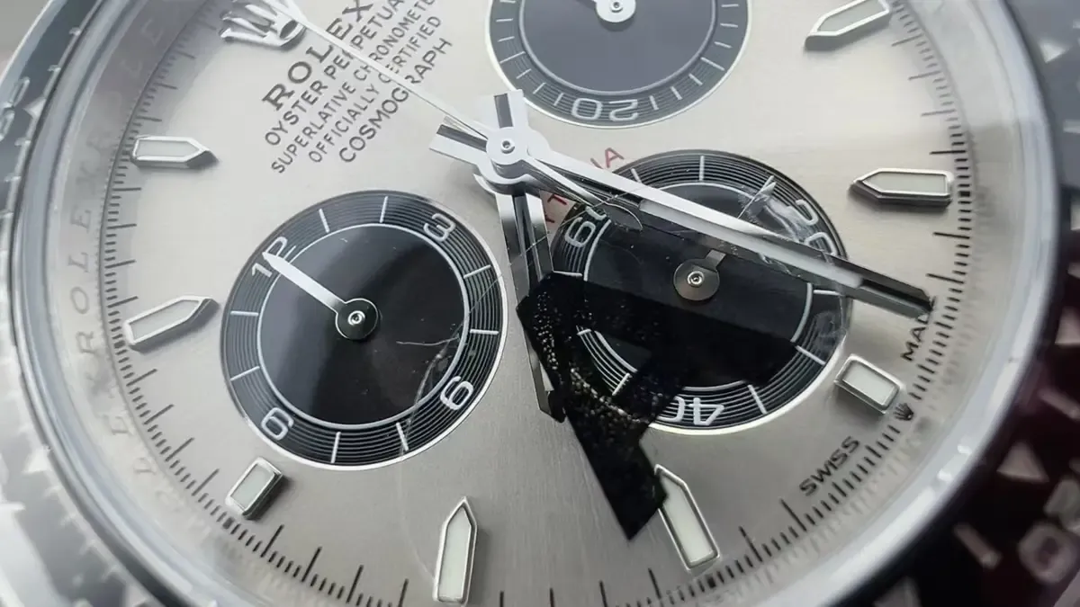 VS厂配重版迪通拿实测：136克压手感，细节还原度让老玩家都服了。