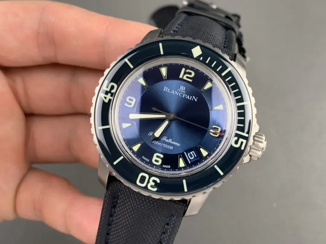 潜水表玩家的终极之选？ZF厂五十噚蓝盘钛壳，是否值得闭眼入？