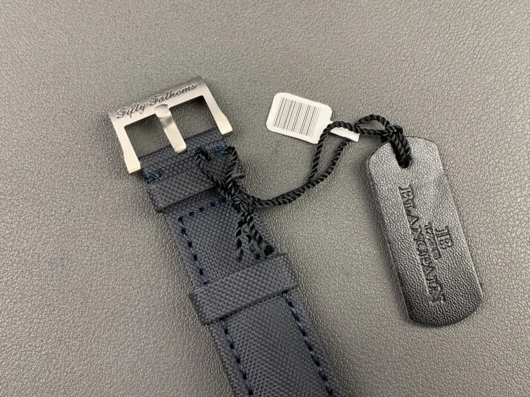 潜水表玩家的终极之选？ZF厂五十噚蓝盘钛壳，是否值得闭眼入？