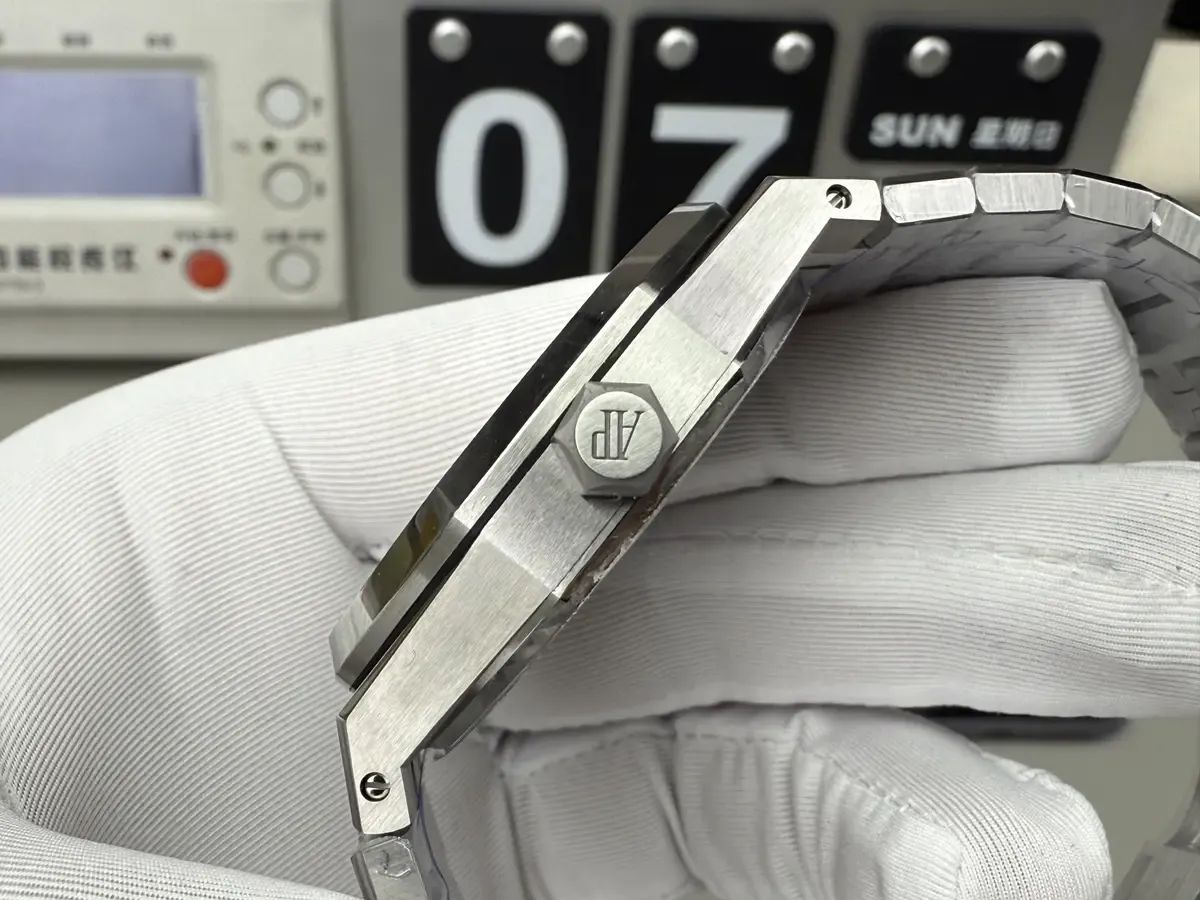 APS厂爱彼15500 V3全网首测，一篇文章看透所有升级点