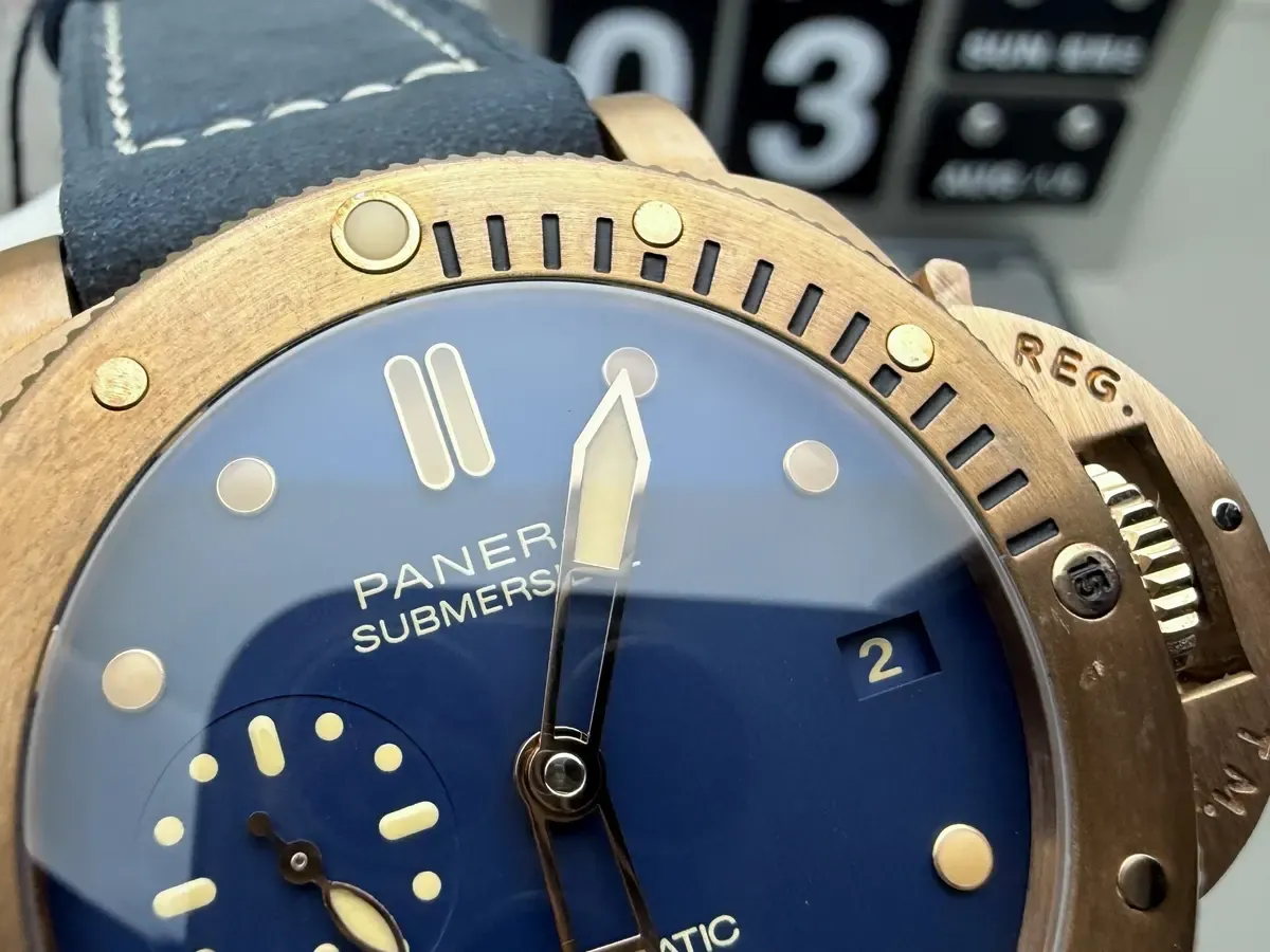 VS厂沛纳海1074青铜表测评：42mm尺寸+135克重量，完美驾驭！