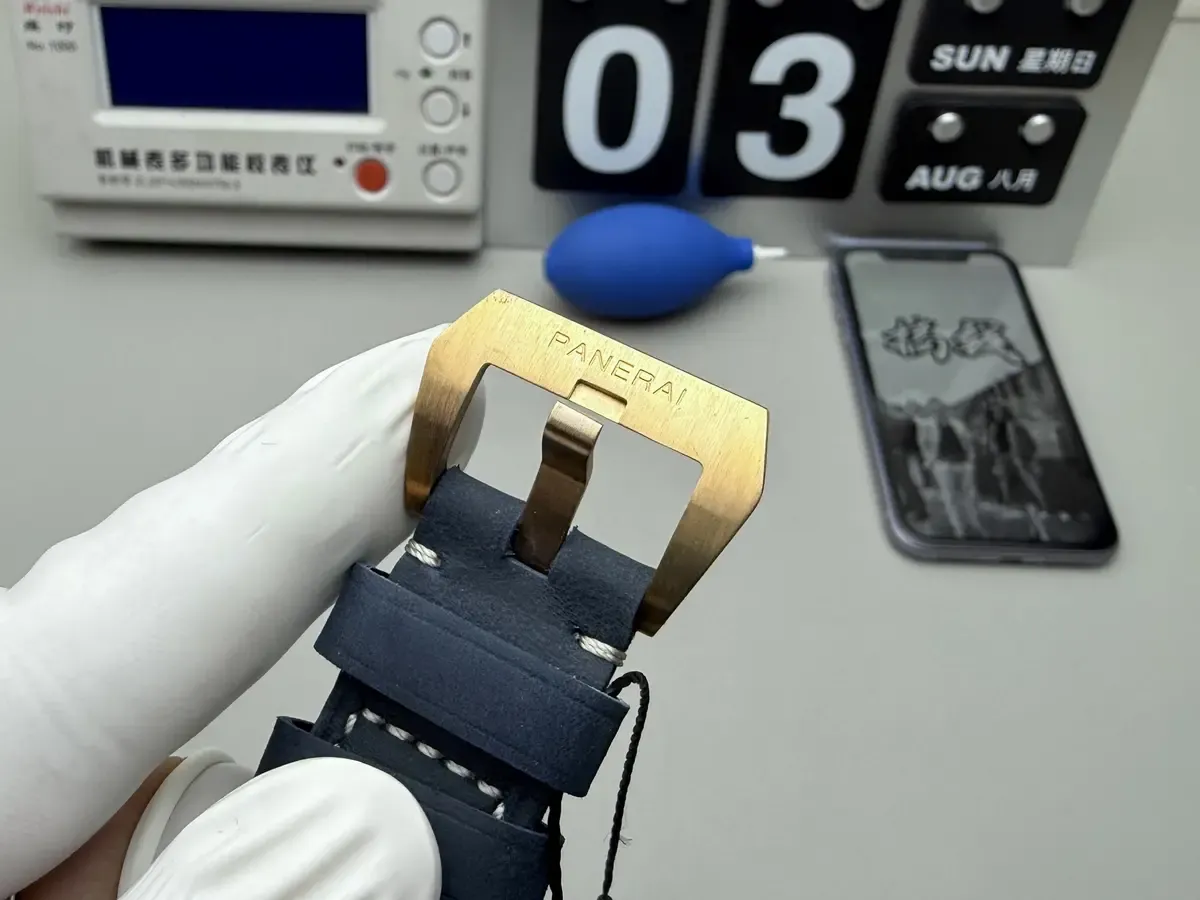 VS厂沛纳海1074青铜表测评：42mm尺寸+135克重量，完美驾驭！