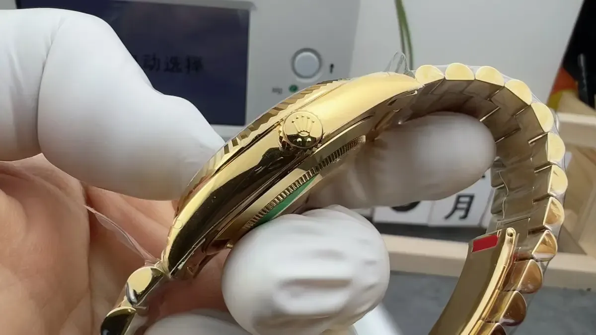 VS厂黑冰糖V2全面实测：重量、细节、机芯解读其真正实力