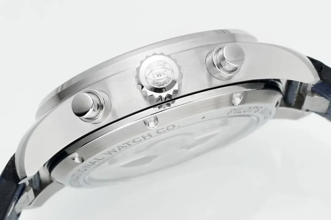 还买ZF厂？APS厂万国飞计六大核心升级点解析对比ZF厂