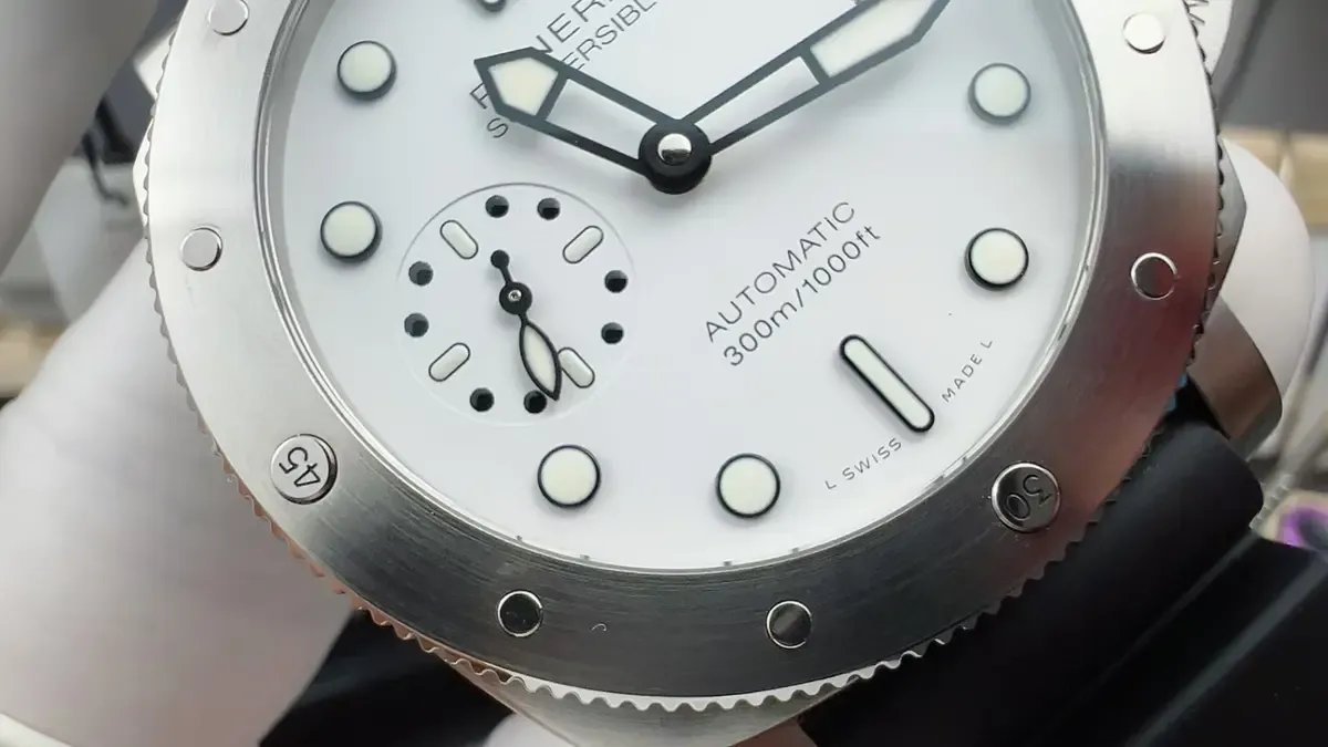 VS厂沛纳海2223测评：完美复刻白盘，对比正品值得入手吗？