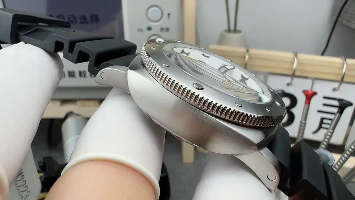 VS厂沛纳海2223测评：完美复刻白盘，对比正品值得入手吗？