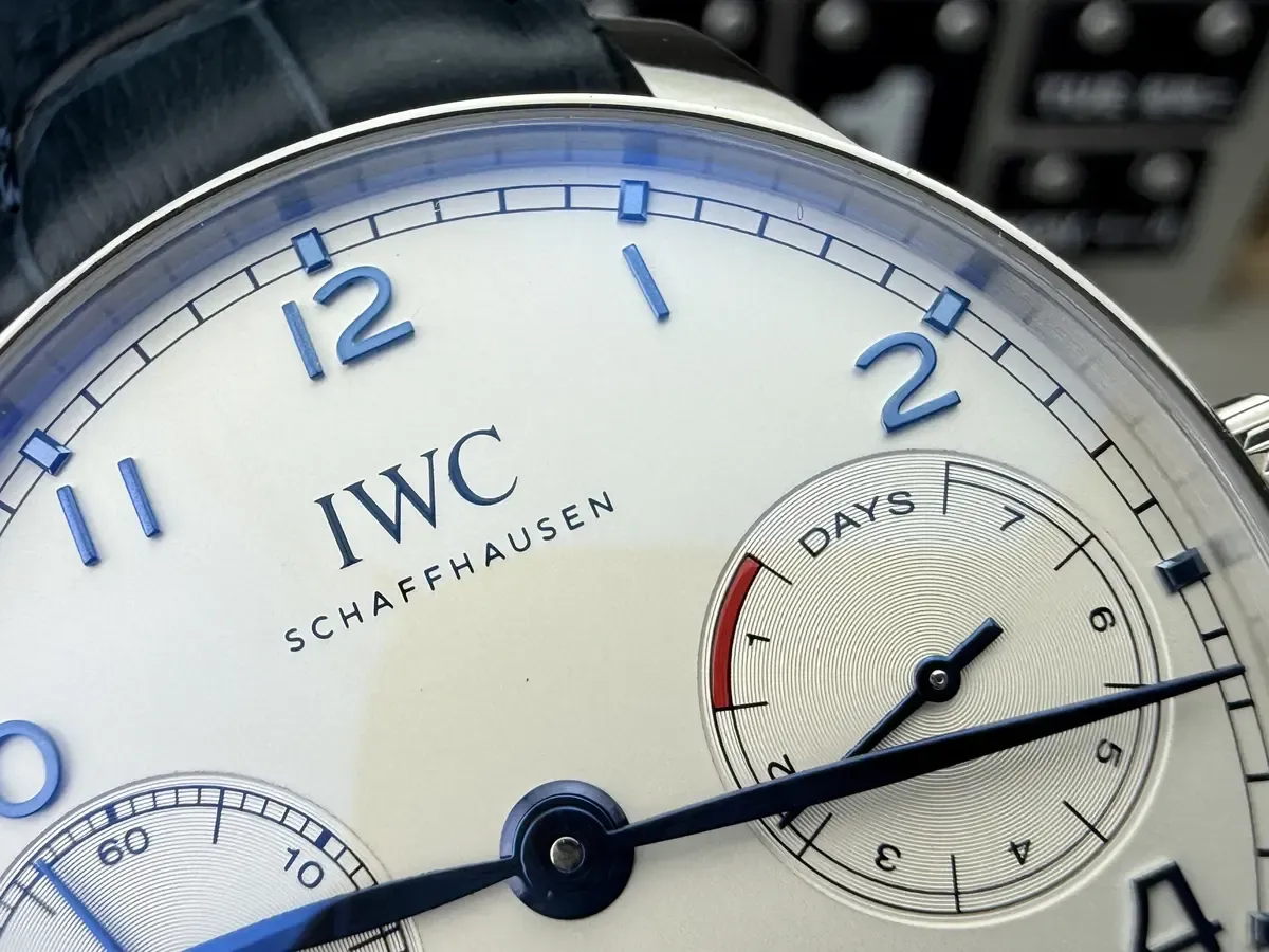 资深玩家教你选对ZF厂万国葡七（一招鉴别真假）