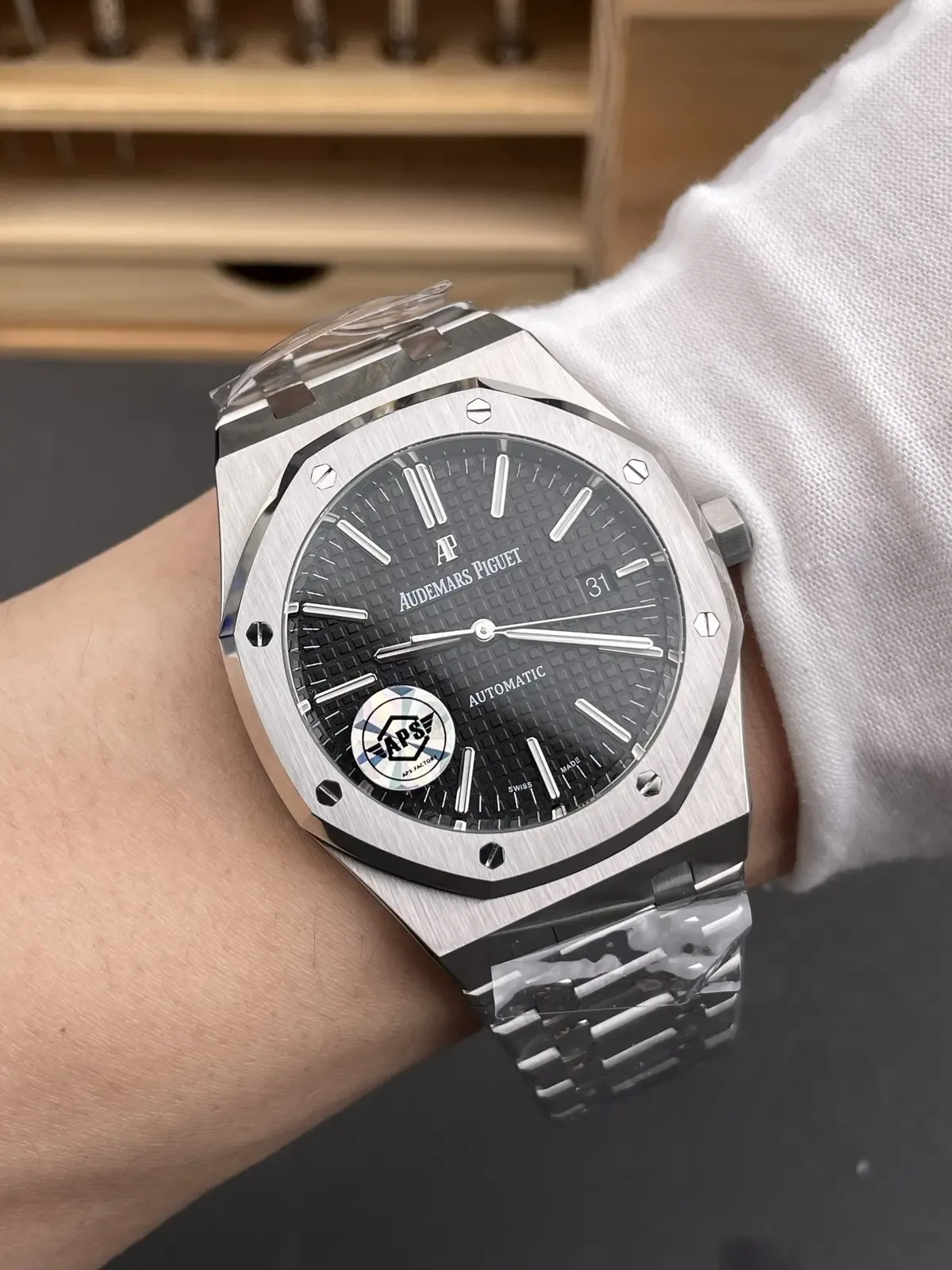 99%相似度！APS厂爱彼15400一体机芯彻底颠覆认知