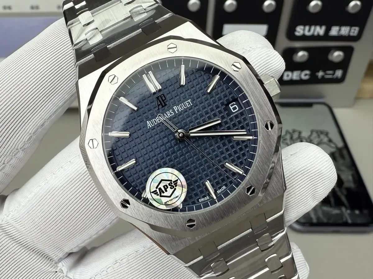 玩家必看！APS厂爱彼15500 V4版，究竟值不值得冲？