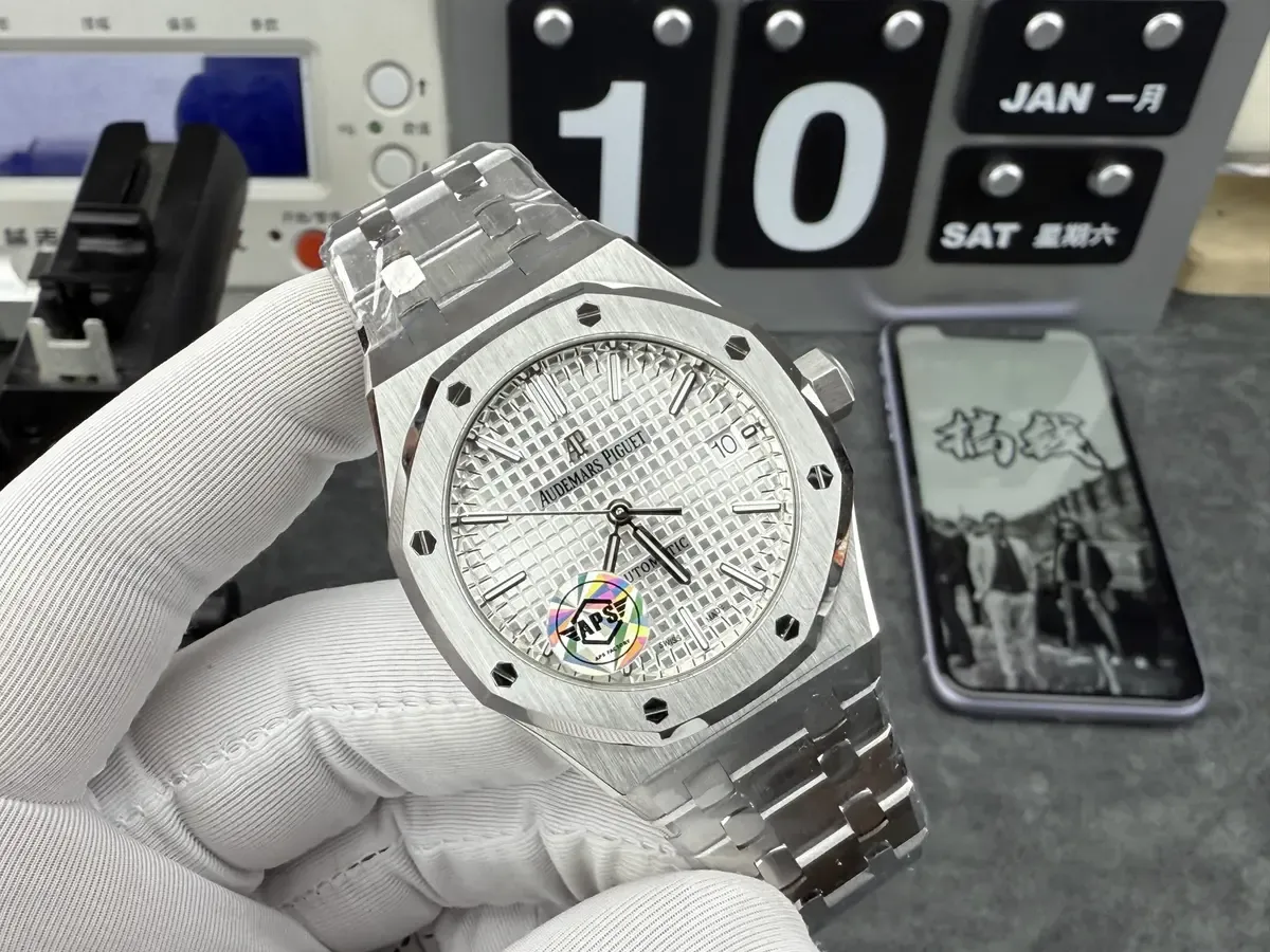 一体cal.3120机芯，APS厂爱彼15450细节拉满！