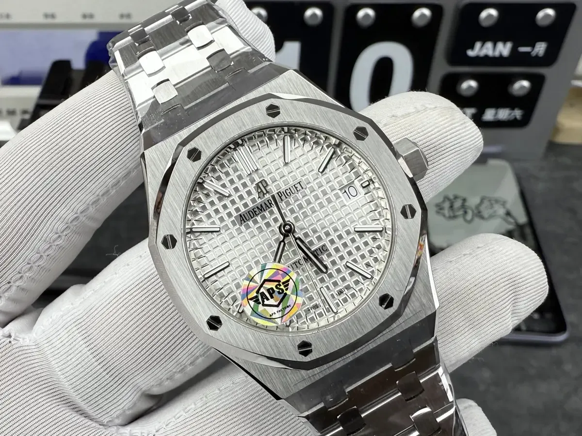 一体cal.3120机芯，APS厂爱彼15450细节拉满！