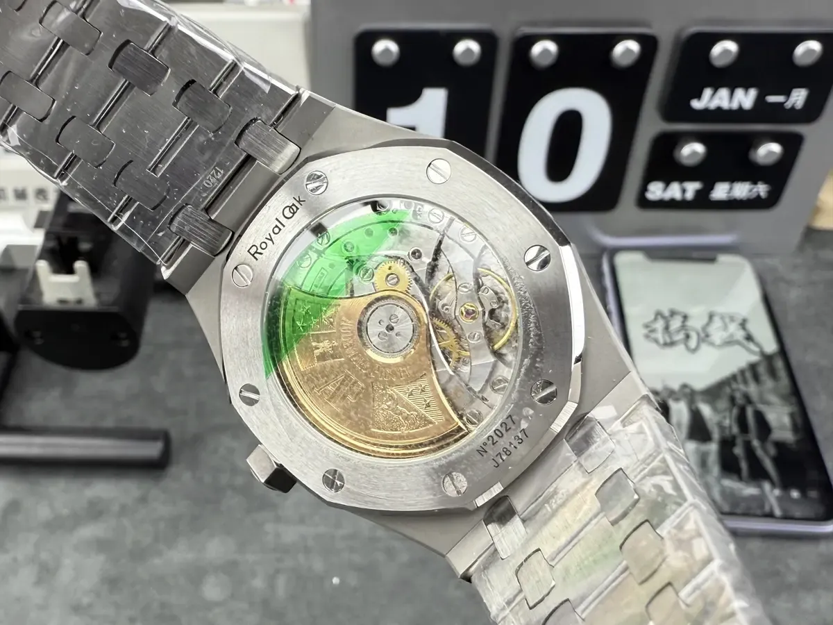 一体cal.3120机芯，APS厂爱彼15450细节拉满！