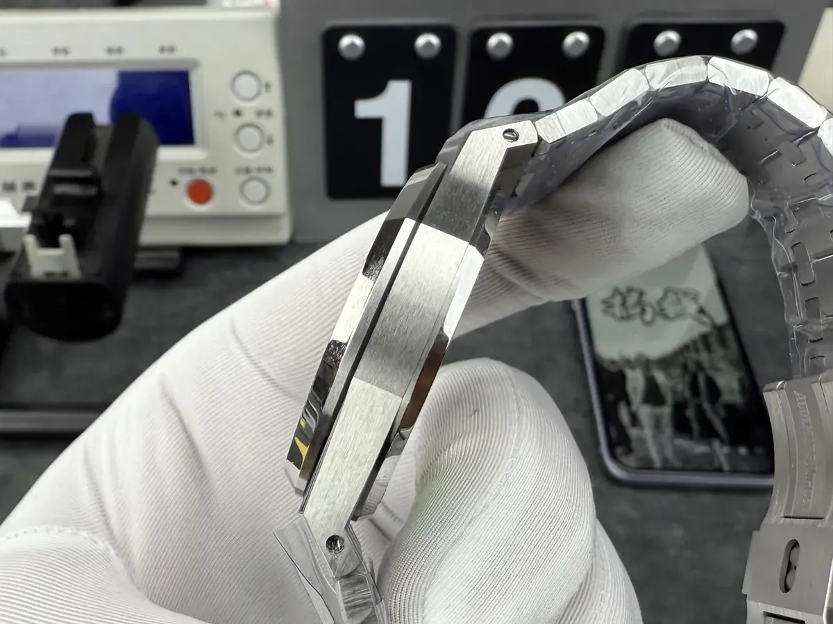 一体cal.3120机芯，APS厂爱彼15450细节拉满！