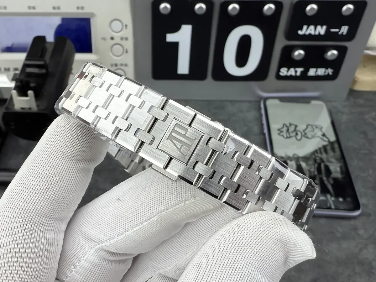 一体cal.3120机芯，APS厂爱彼15450细节拉满！