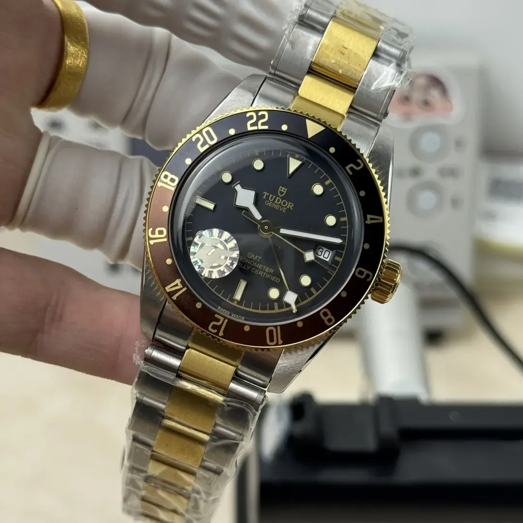 ZF帝舵“沙士圈”GMT双色圈，41mm间金低调奢华