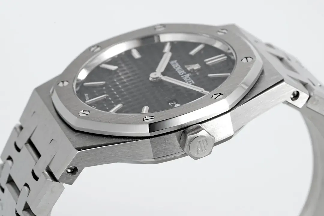 7.2MM超薄设计！ZF爱彼67651女表上手效果太惊艳